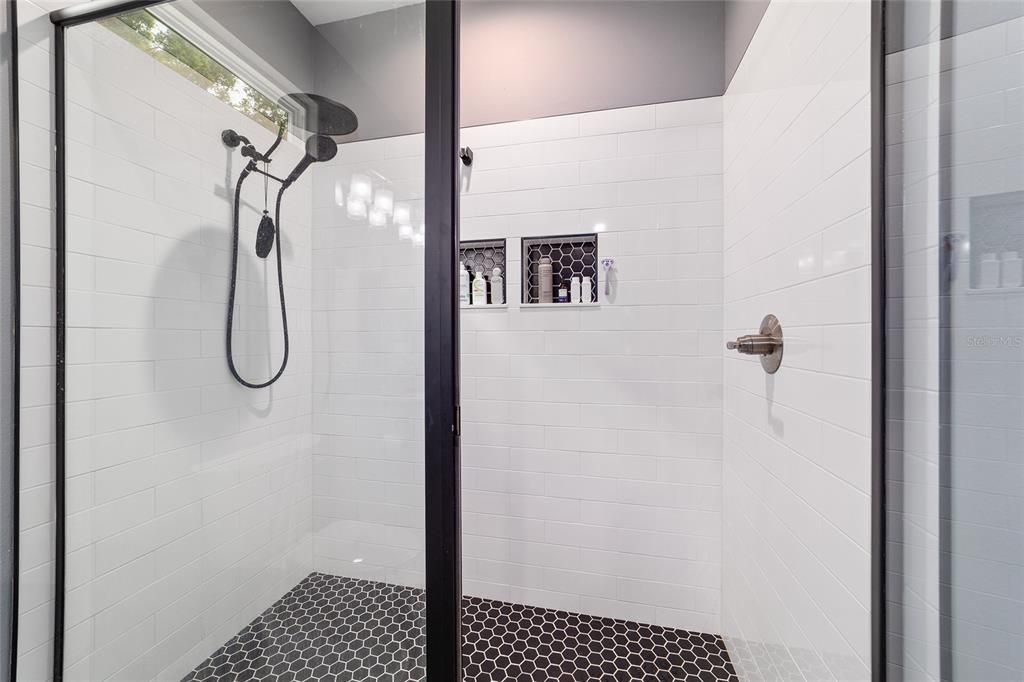 For Sale: $479,900 (3 beds, 2 baths, 1530 Square Feet)