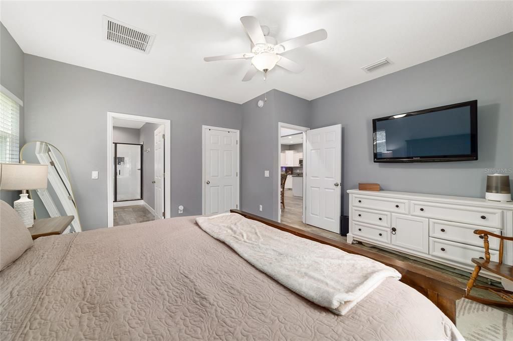 For Sale: $479,900 (3 beds, 2 baths, 1530 Square Feet)