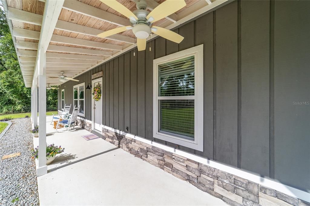 For Sale: $479,900 (3 beds, 2 baths, 1530 Square Feet)