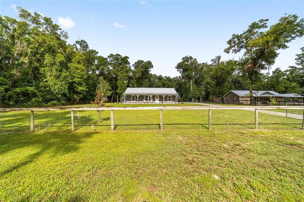 For Sale: $479,900 (3 beds, 2 baths, 1530 Square Feet)