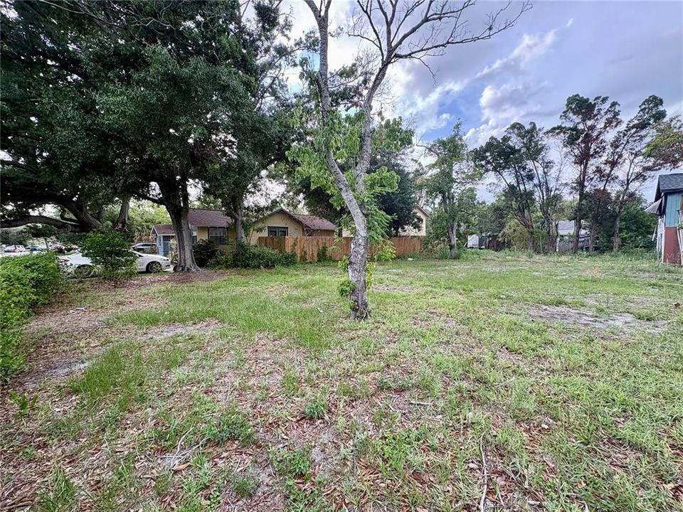 待售: $100,000 (0.12 acres)