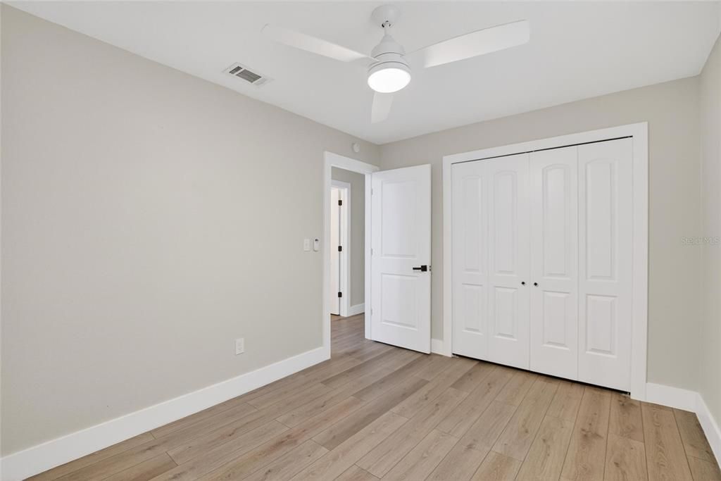For Sale: $563,000 (3 beds, 2 baths, 1474 Square Feet)