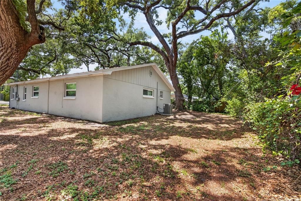 For Sale: $563,000 (3 beds, 2 baths, 1474 Square Feet)