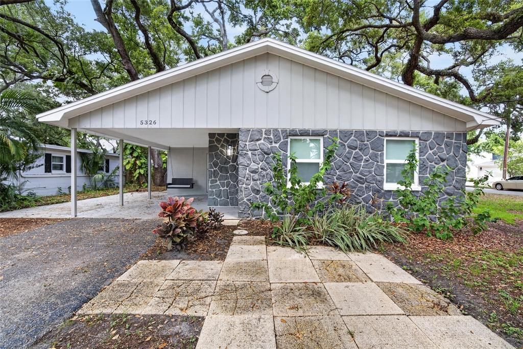 For Sale: $563,000 (3 beds, 2 baths, 1474 Square Feet)