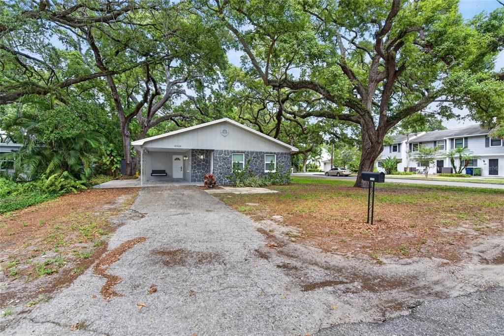 For Sale: $563,000 (3 beds, 2 baths, 1474 Square Feet)