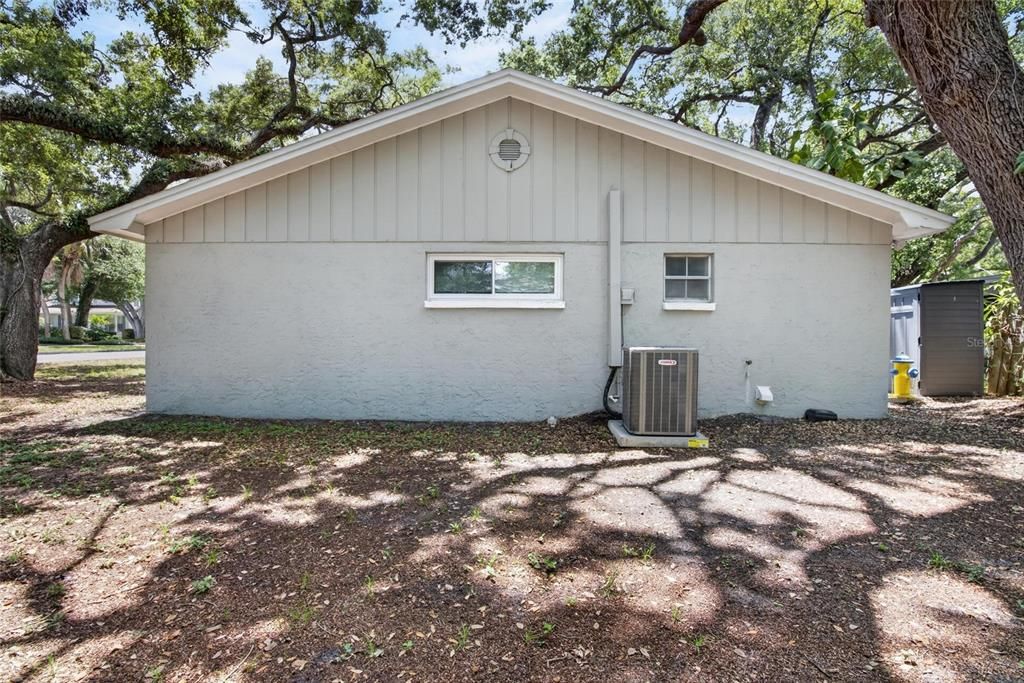 For Sale: $563,000 (3 beds, 2 baths, 1474 Square Feet)