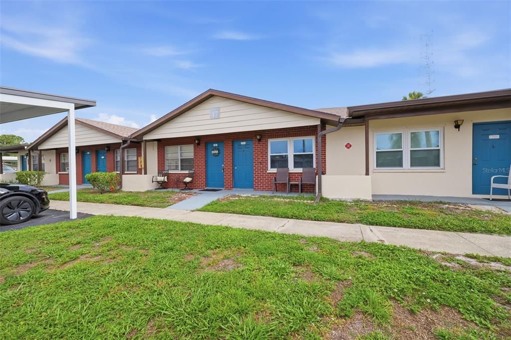 For Sale: $95,000 (1 beds, 1 baths, 600 Square Feet)
