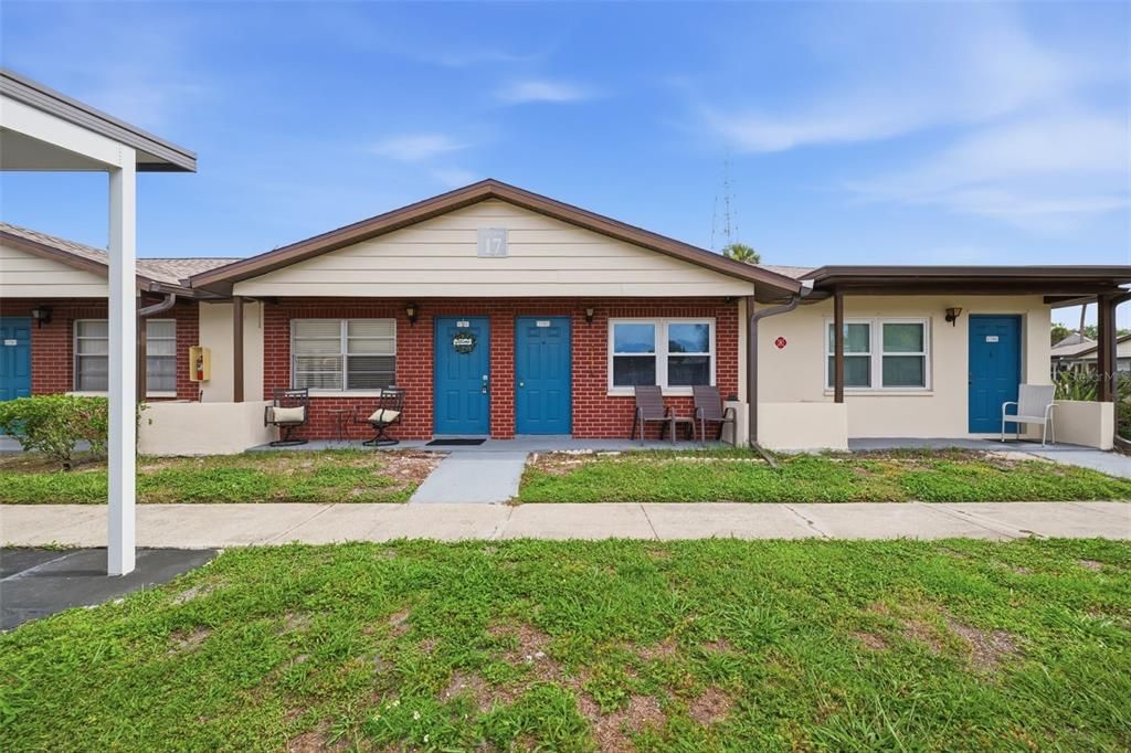 For Sale: $95,000 (1 beds, 1 baths, 600 Square Feet)