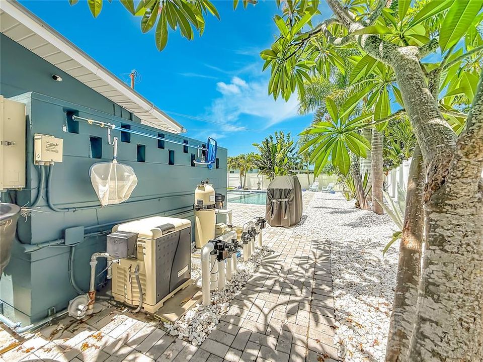 На продажу: $635,000 (2 спален, 2 ванн, 1843 Квадратных фут)