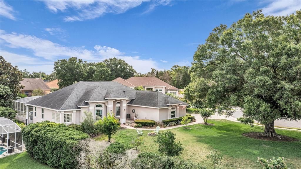 For Sale: $975,000 (5 beds, 3 baths, 2872 Square Feet)