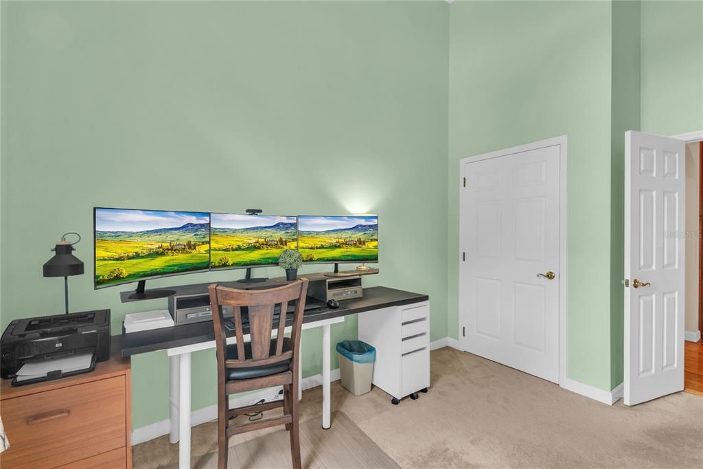 For Sale: $975,000 (5 beds, 3 baths, 2872 Square Feet)