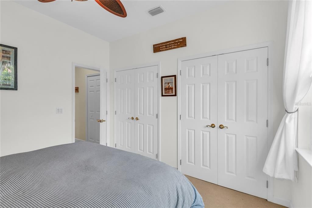 For Sale: $975,000 (5 beds, 3 baths, 2872 Square Feet)