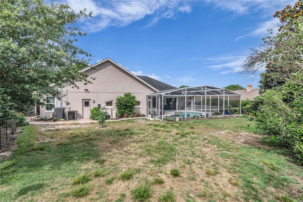For Sale: $975,000 (5 beds, 3 baths, 2872 Square Feet)