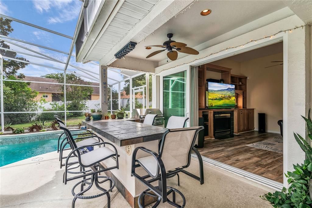 For Sale: $975,000 (5 beds, 3 baths, 2872 Square Feet)