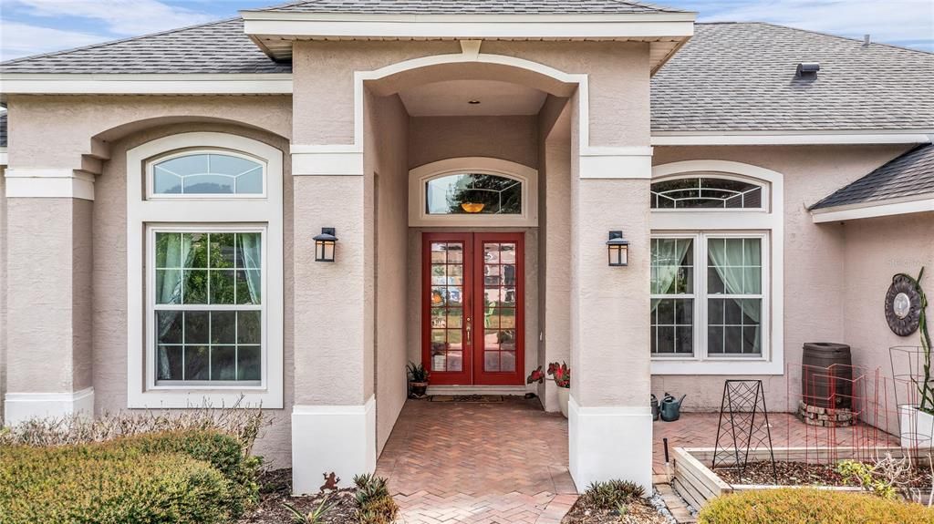 For Sale: $975,000 (5 beds, 3 baths, 2872 Square Feet)