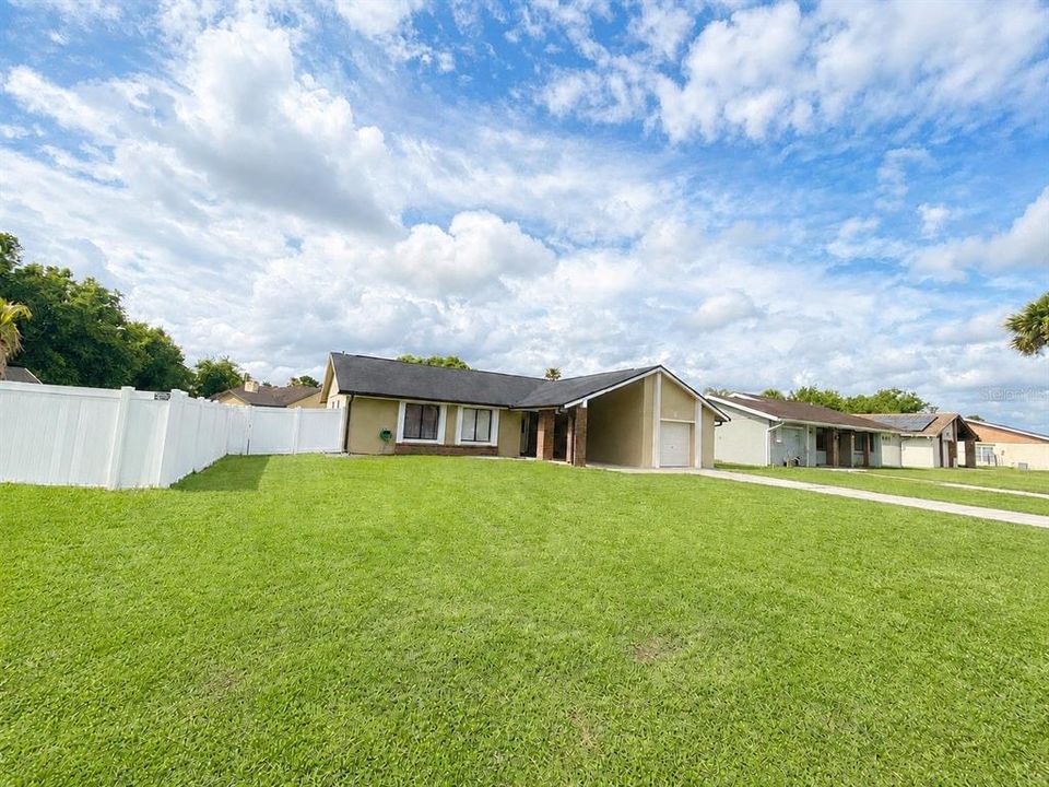 For Sale: $244,999 (3 beds, 2 baths, 1218 Square Feet)