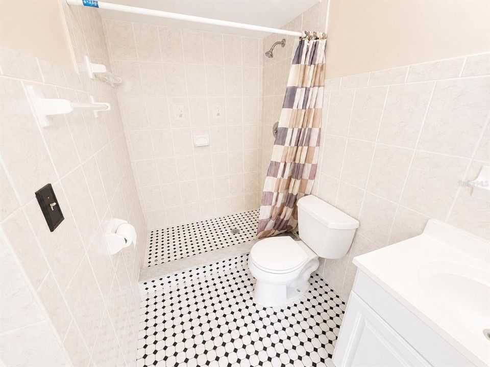 For Sale: $244,999 (3 beds, 2 baths, 1218 Square Feet)