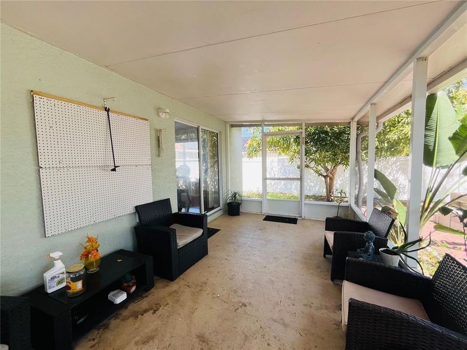 : $339,900 (4 camas, 2 baños, 2012 Pies cuadrados)