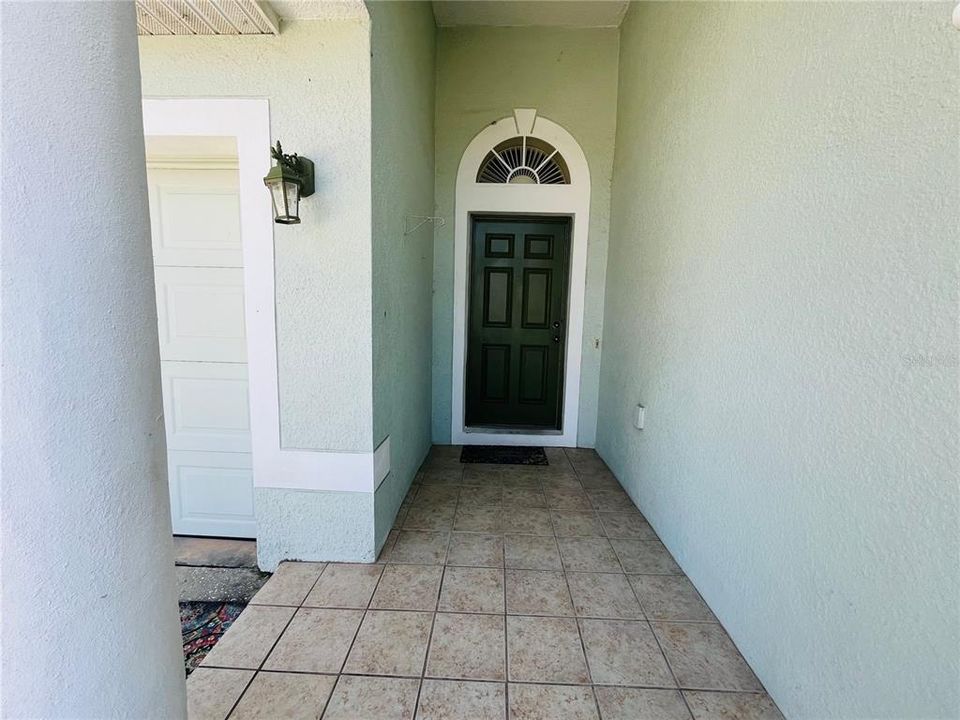 : $339,900 (4 camas, 2 baños, 2012 Pies cuadrados)