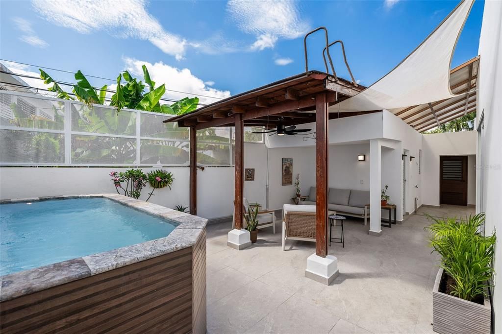 For Sale: $1,450,000 (4 beds, 3 baths, 2030 Square Feet)