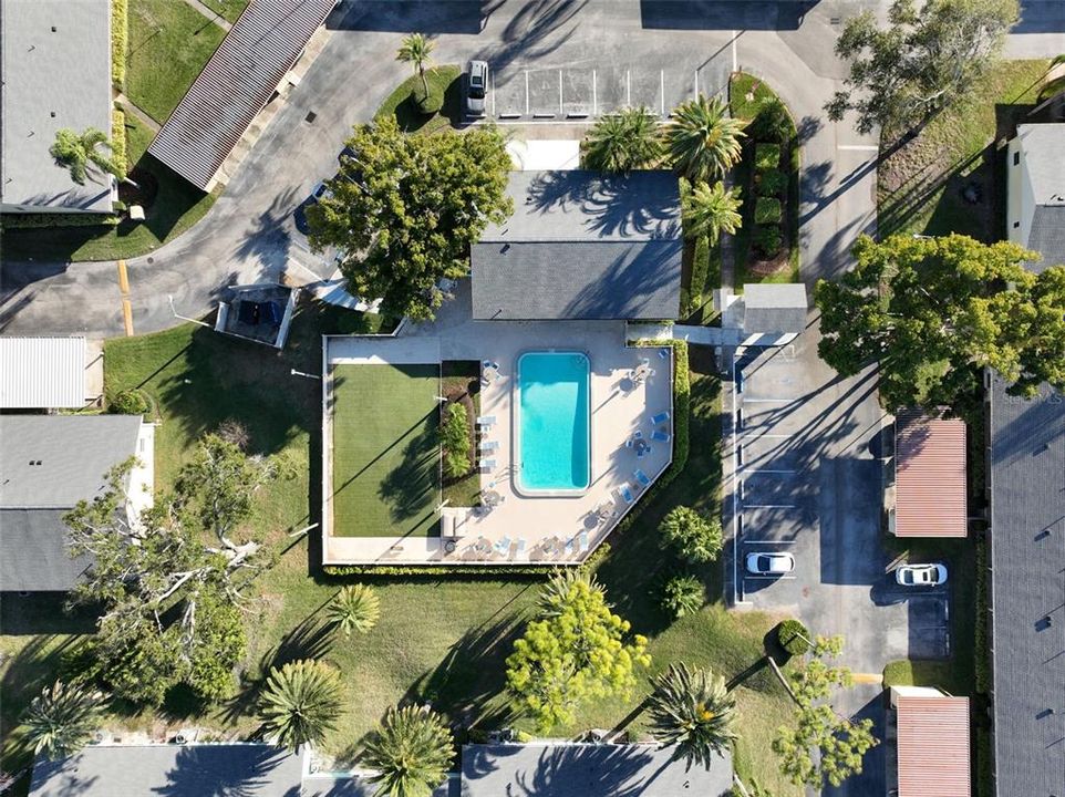 На продажу: $189,999 (2 спален, 2 ванн, 935 Квадратных фут)