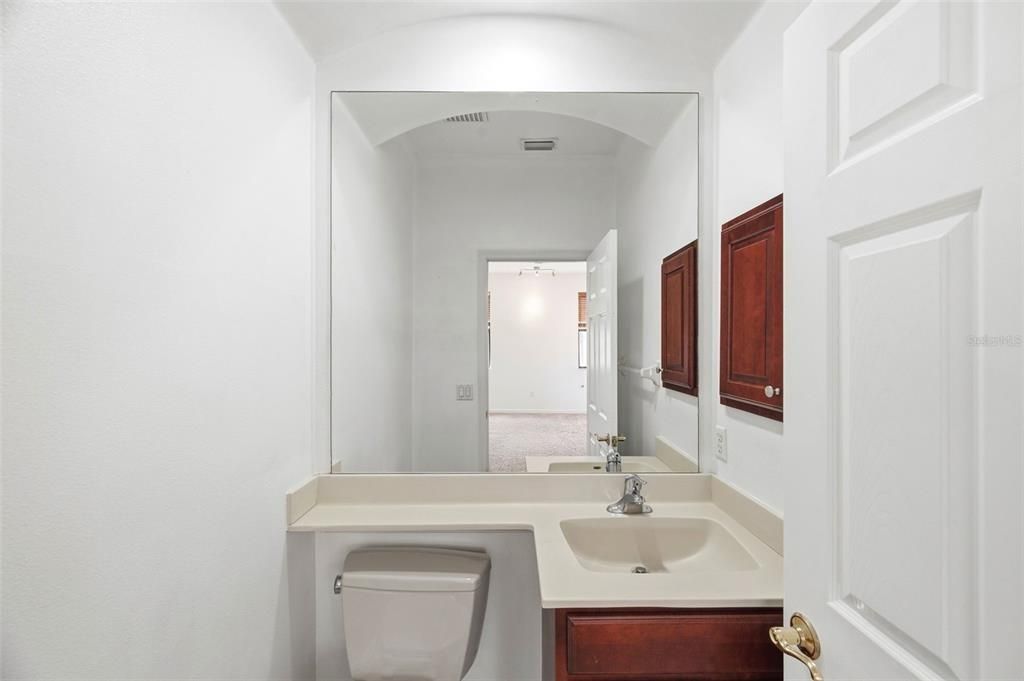 For Sale: $889,900 (5 beds, 3 baths, 3232 Square Feet)