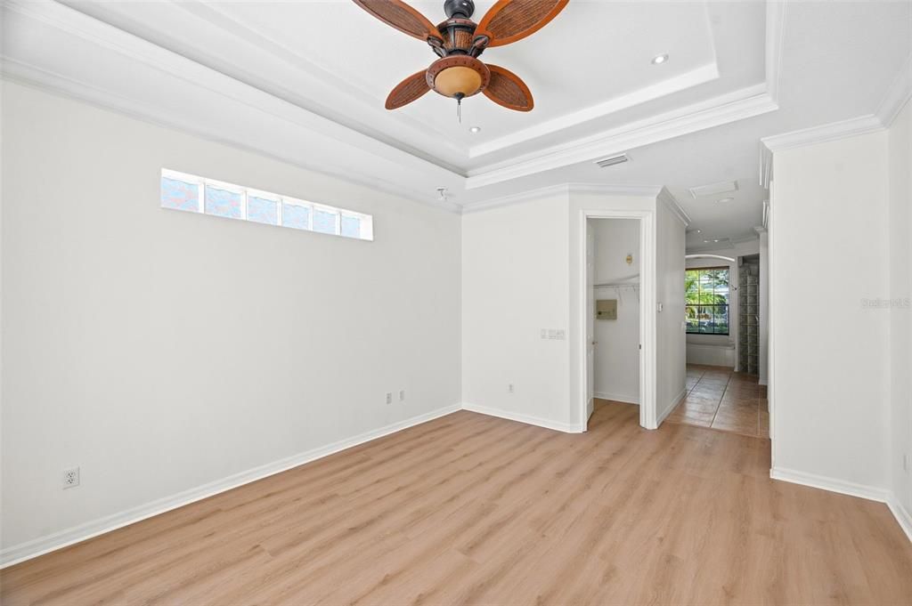 For Sale: $889,900 (5 beds, 3 baths, 3232 Square Feet)