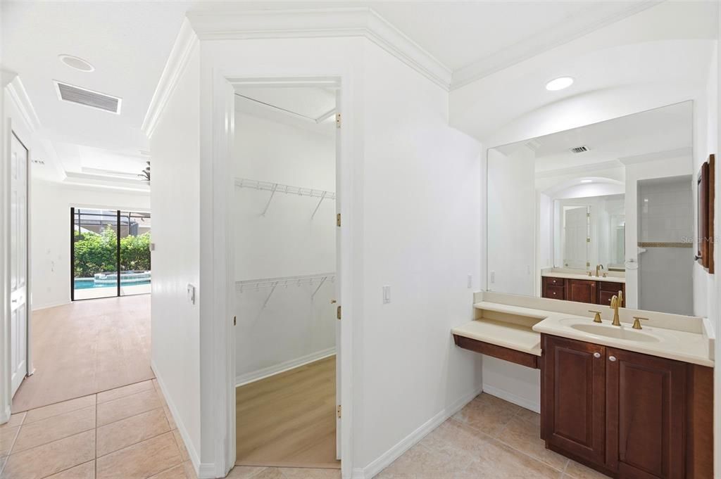 For Sale: $889,900 (5 beds, 3 baths, 3232 Square Feet)
