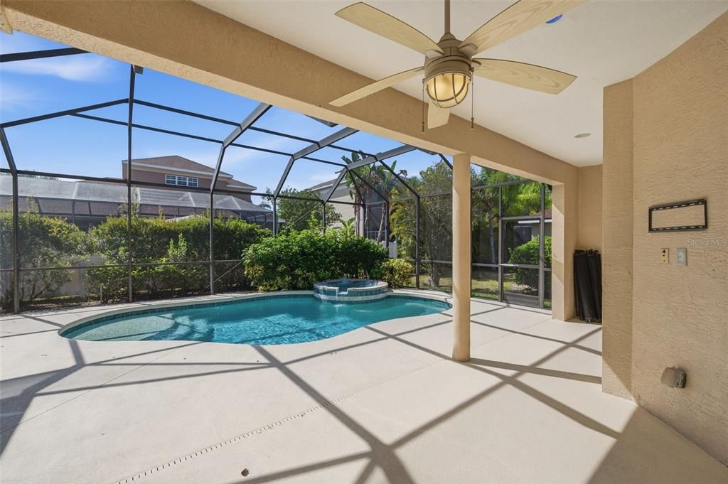 For Sale: $889,900 (5 beds, 3 baths, 3232 Square Feet)