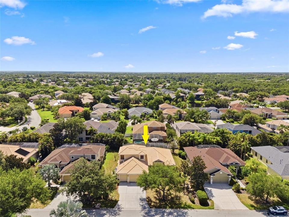For Sale: $889,900 (5 beds, 3 baths, 3232 Square Feet)