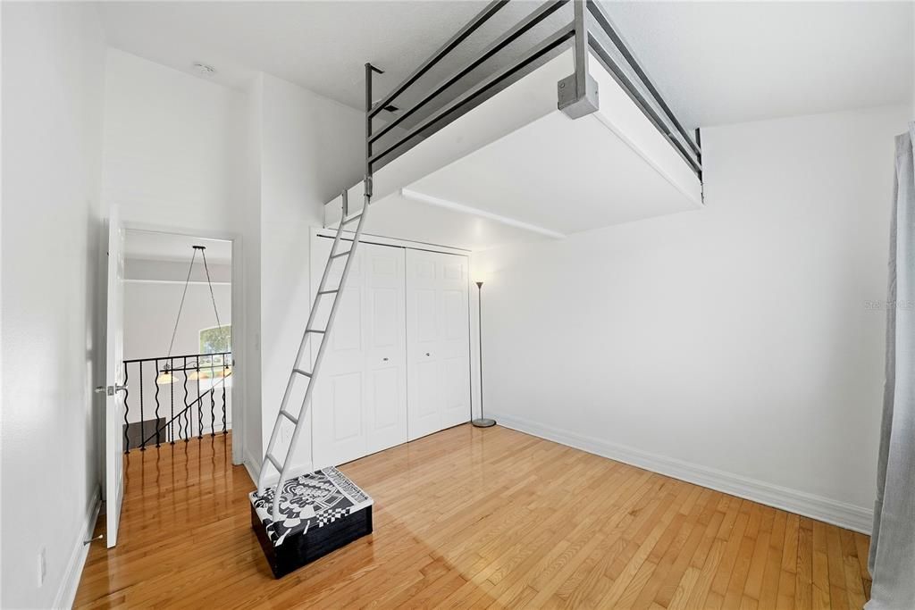 На продажу: $499,999 (4 спален, 2 ванн, 3308 Квадратных фут)