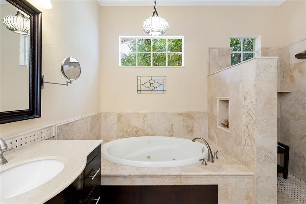 For Sale: $939,000 (5 beds, 3 baths, 3659 Square Feet)