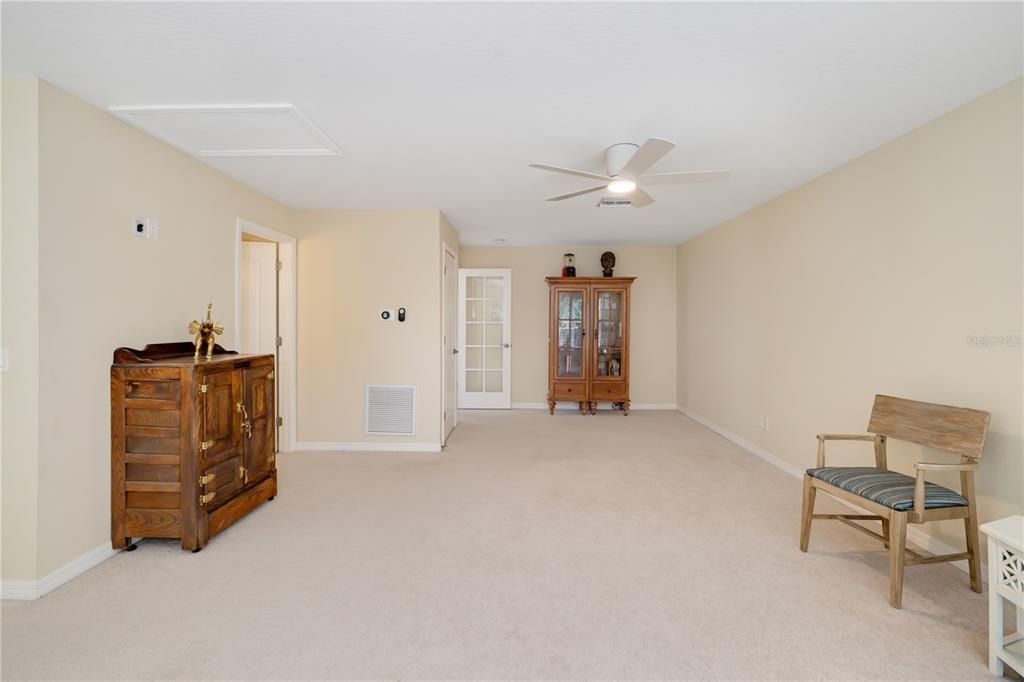 For Sale: $939,000 (5 beds, 3 baths, 3659 Square Feet)