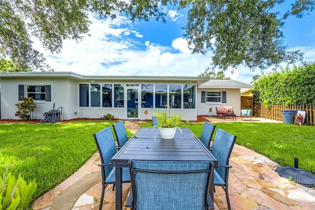 For Sale: $488,000 (3 beds, 2 baths, 1616 Square Feet)