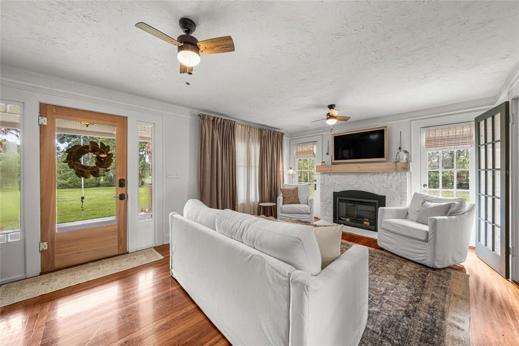 En Venta: $495,000 (3 camas, 2 baños, 1882 Pies cuadrados)