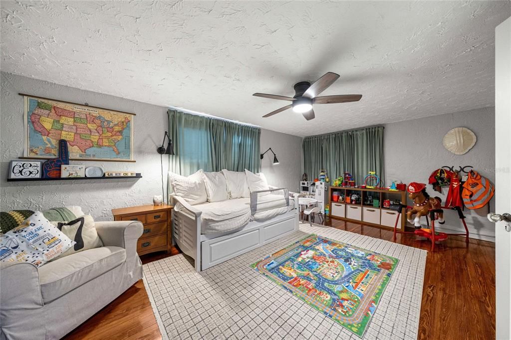 En Venta: $495,000 (3 camas, 2 baños, 1882 Pies cuadrados)