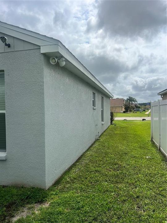 For Sale: $328,468 (3 beds, 2 baths, 1483 Square Feet)