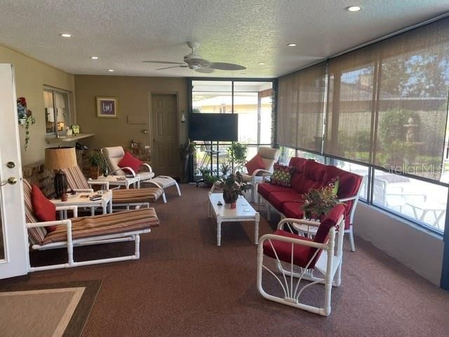 For Sale: $830,000 (4 beds, 3 baths, 2572 Square Feet)