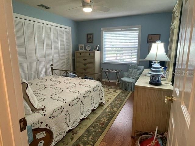 For Sale: $830,000 (4 beds, 3 baths, 2572 Square Feet)