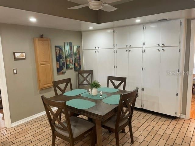 For Sale: $830,000 (4 beds, 3 baths, 2572 Square Feet)