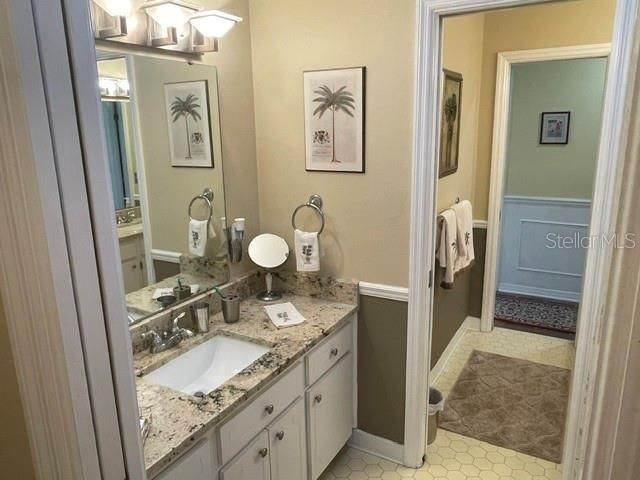For Sale: $830,000 (4 beds, 3 baths, 2572 Square Feet)