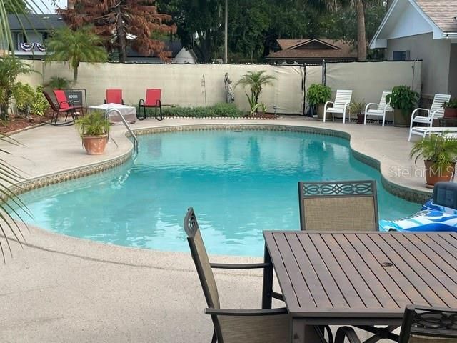 For Sale: $830,000 (4 beds, 3 baths, 2572 Square Feet)