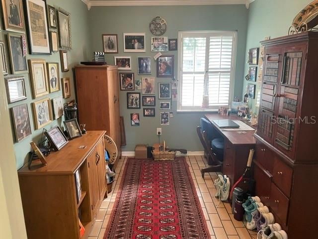 For Sale: $830,000 (4 beds, 3 baths, 2572 Square Feet)