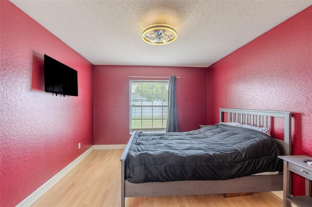 En Venta: $264,900 (3 camas, 2 baños, 1230 Pies cuadrados)