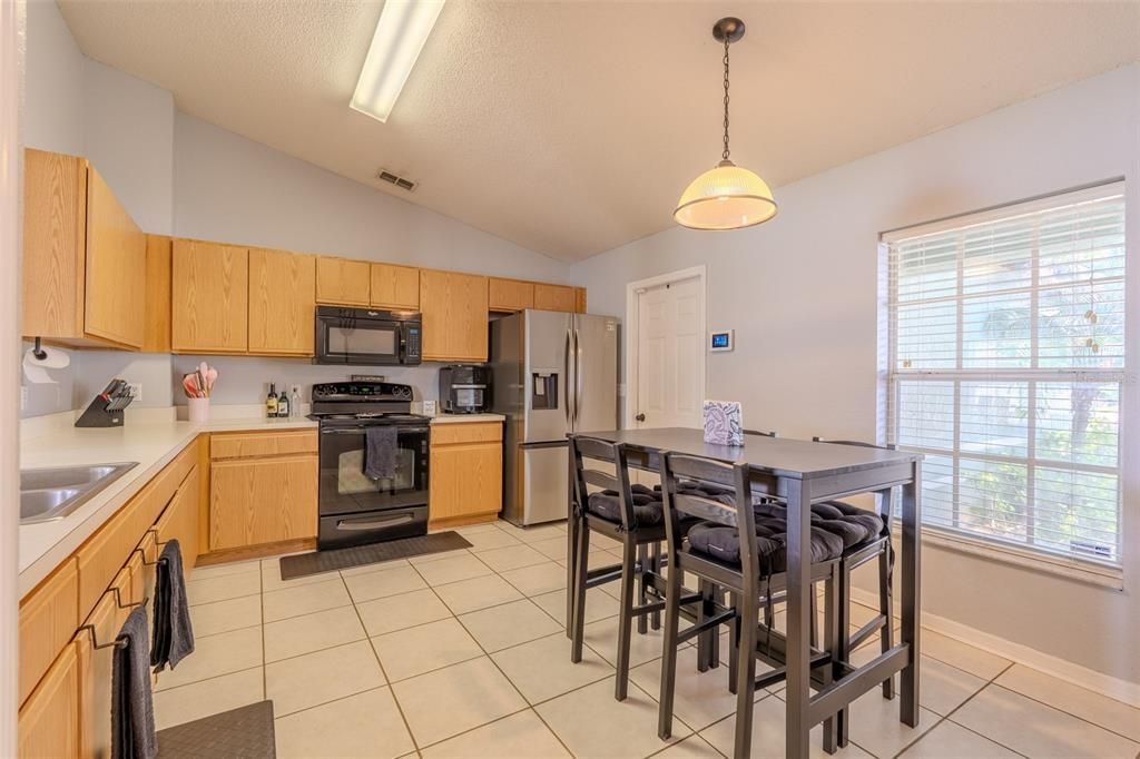 En Venta: $264,900 (3 camas, 2 baños, 1230 Pies cuadrados)