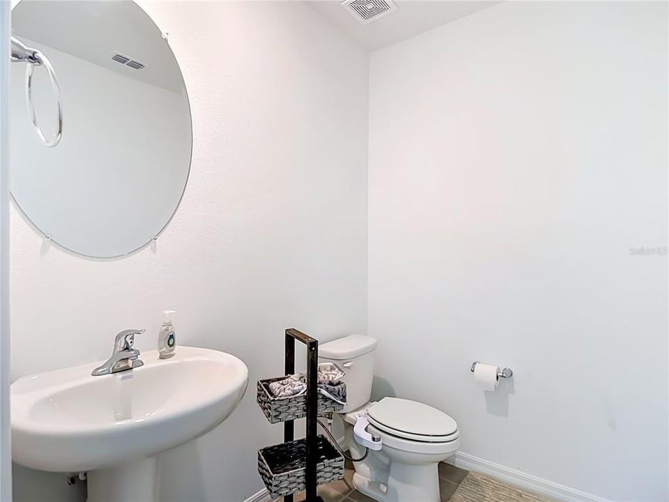 For Sale: $417,000 (4 beds, 2 baths, 2260 Square Feet)