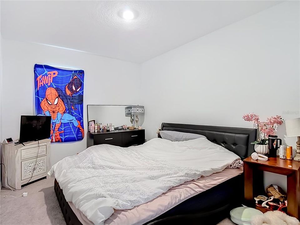 For Sale: $417,000 (4 beds, 2 baths, 2260 Square Feet)
