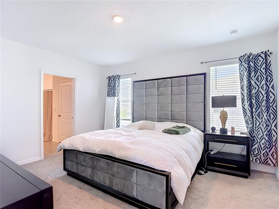 For Sale: $417,000 (4 beds, 2 baths, 2260 Square Feet)