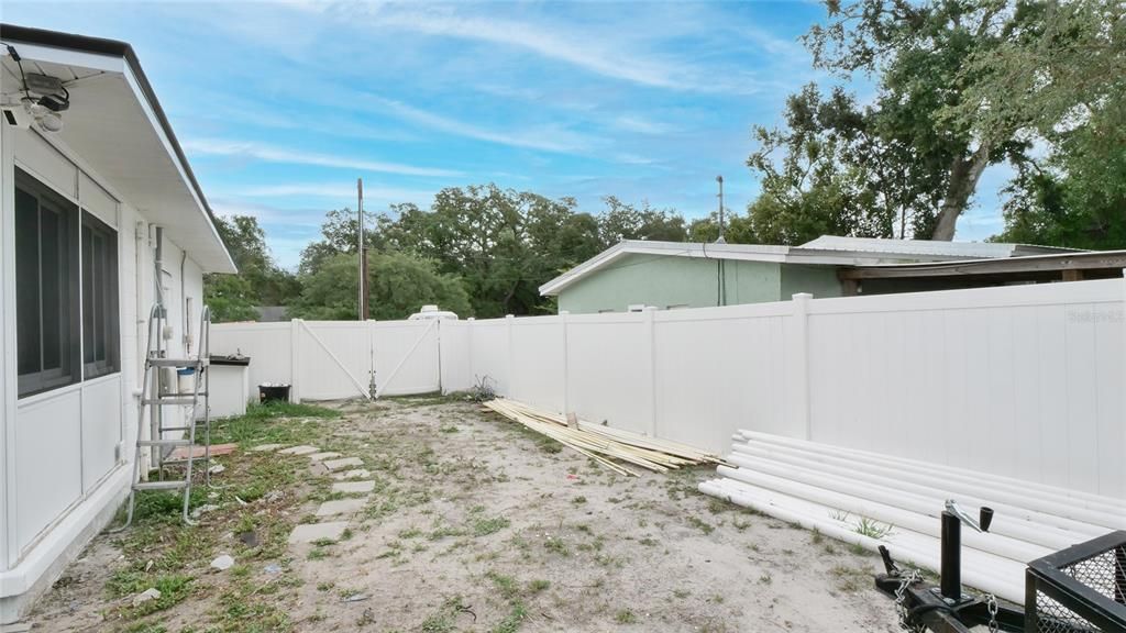 For Sale: $429,999 (3 beds, 2 baths, 1409 Square Feet)