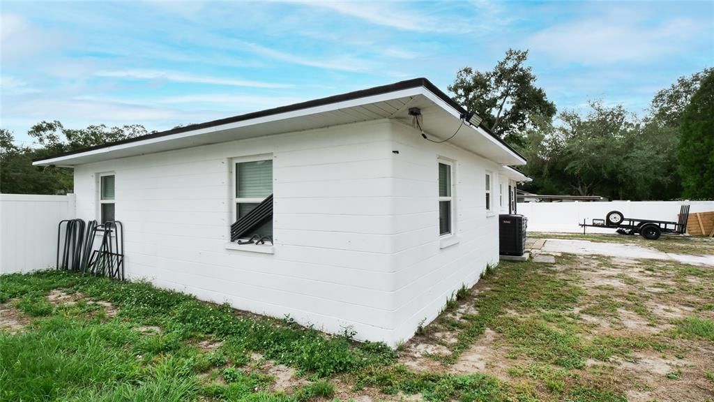 For Sale: $429,999 (3 beds, 2 baths, 1409 Square Feet)
